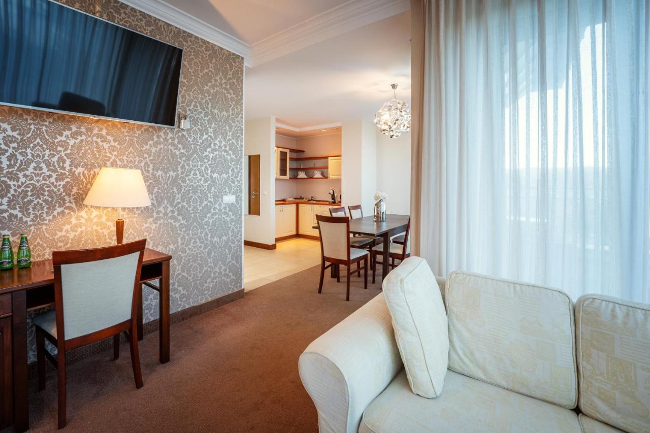 Hotel Kuracyjny Spa & Wellness Gdynia Esterno foto